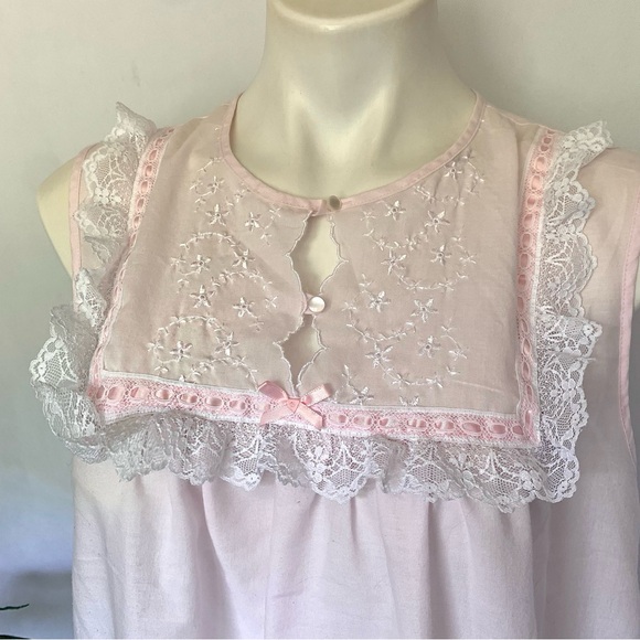 v i n t a g e :: Lace Embroidered Cottagecore Nightgown Soft Girl - Picture 13 of 13